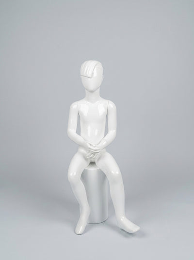 Connec Glossy White Kids Mannequin (Seated — Ages 6–8)