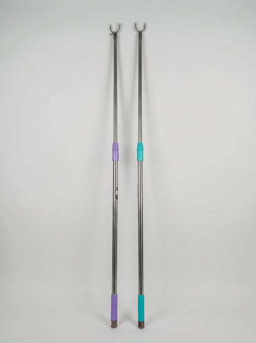 Telescopic Reach Pointer for High Garment Racks