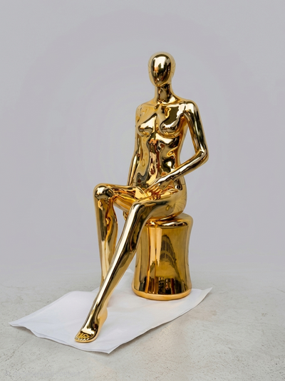 Connec Haute-Couture Gold Chrome Female Mannequin (Seated)