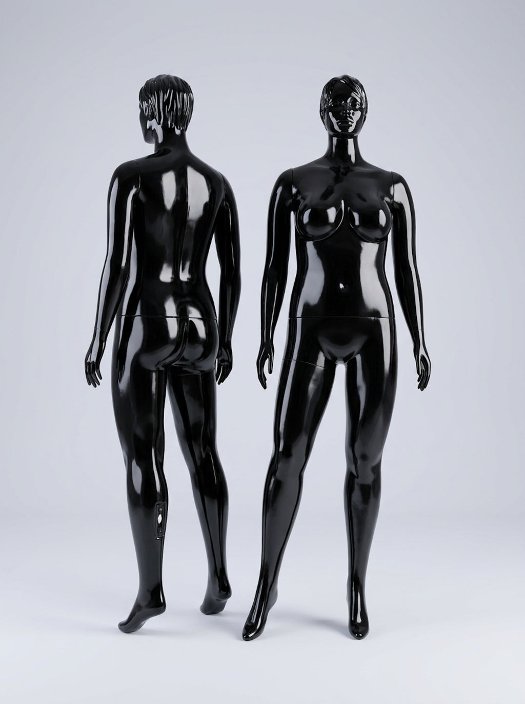 Connec Premium High-Gloss Obsidian Female Mannequin (Voluptuous Silhouette & Molded Hair)