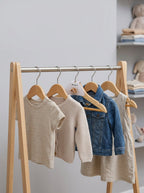 Eco-friendly wooden kids hanger set – photo 3