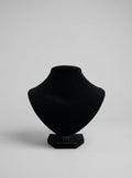 Velvet necklace display small – Tanzania