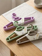 Plastic clothes hangers 5 pieces – photo 6
