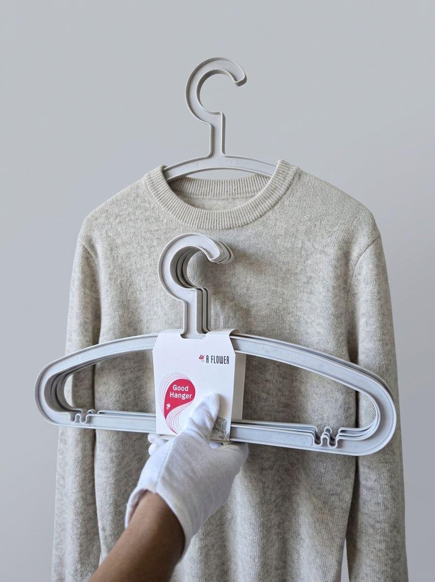 A Flower Premium Plastic Garment Hangers (5pcs)