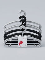 A Flower premium plastic garment hangers – photo 7