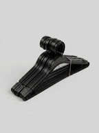 Black Plastic Clothes Hangers (10pcs)