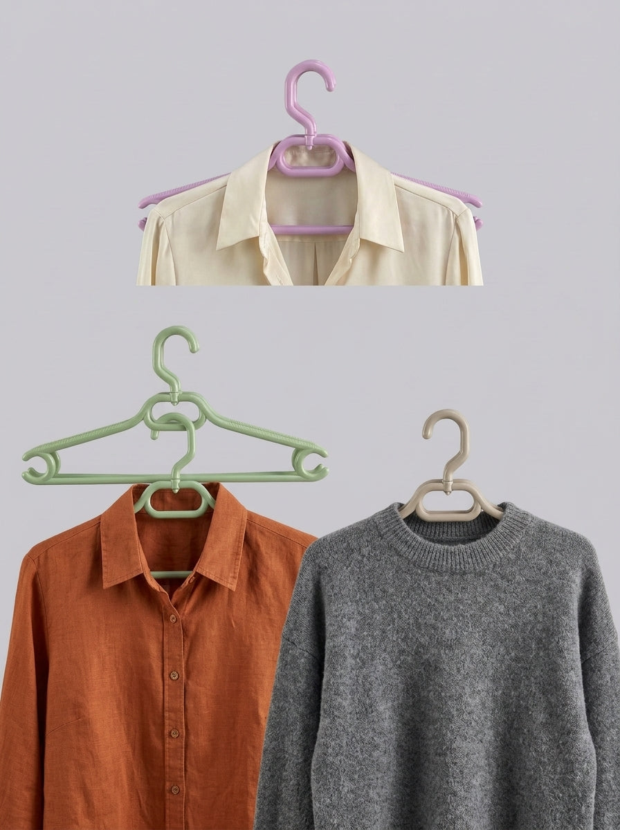 Plastic Clothes Hangers (5pcs)