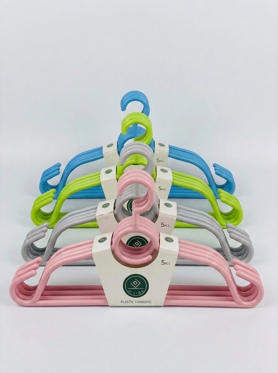 Plastic Hangers 5pcs